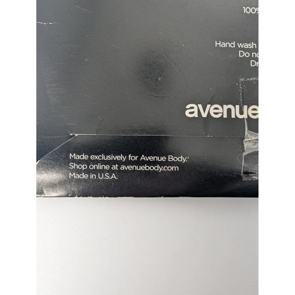 Avenue Body Daysheer Pantyhose Beige Size D Made in USA Sheer Tights Vintage